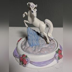 Vintage Unicorn Of Friendship Figurine In Dome, The Franklin Mint, Limited Ed.